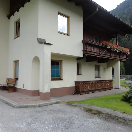 Regina Apartament Tux